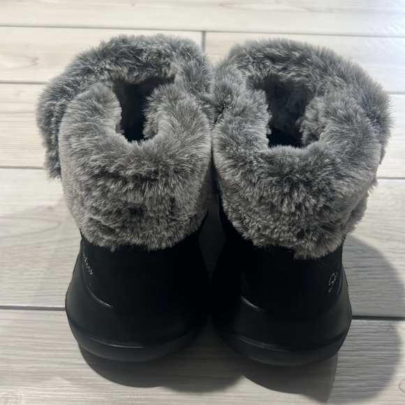 SKECHERS ON-THE-GO JOY SAVVY BOOT - Picture 4 of 11